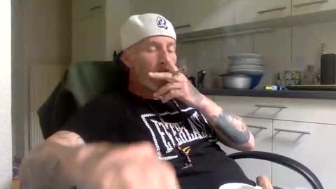 kingsize online show from 05-13-26, 10:01