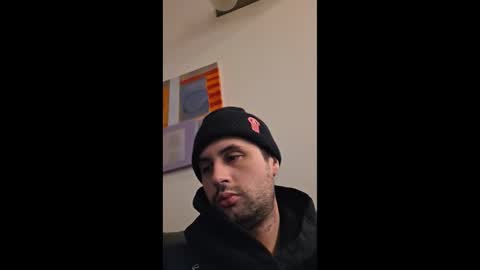 Maysie and Hunter online show from 11-29-25, 10:02