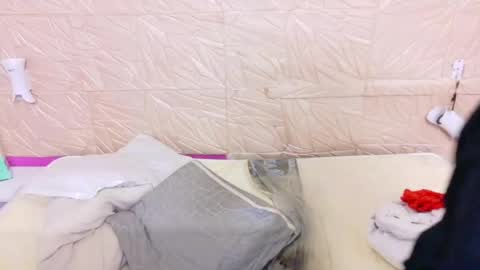 Snapshot of kinkyy_redhead chatting on 06-08-26, 12:49 kinkyy_redhead online show from 06-08-26, 12:49