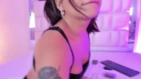 Snapshot of kiomi_san chatting on 01-14-25, 03:57 kiomi_san online show from 01-14-25, 03:57