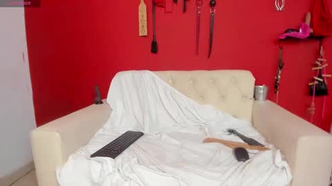 Snapshot of kiomi_san chatting on 02-11-25, 11:33 kiomi_san online show from 02-11-25, 11:33