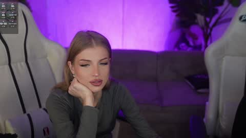 Snapshot of kira0541 chatting on 01-07-26, 08:50 Sweet girls online show from 01-07-26, 08:50