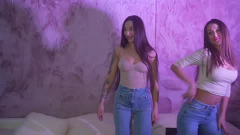 Snapshot of kira0541 chatting on 01-14-26, 09:04 Sweet girls online show from 01-14-26, 09:04