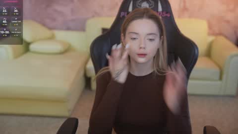 Snapshot of kira0541 chatting on 02-15-26, 08:13 Sweet girls online show from 02-15-26, 08:13