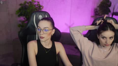 Snapshot of kira0541 chatting on 04-09-26, 07:47 Sweet girls online show from 04-09-26, 07:47