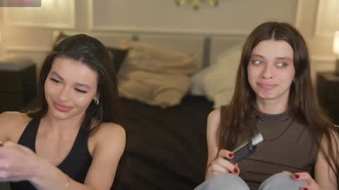 Snapshot of kira0541 chatting on 04-14-26, 08:26 Sweet girls online show from 04-14-26, 08:26