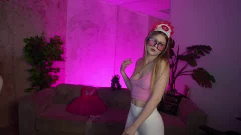 Sweet girls online show from 05-23-26, 06:45