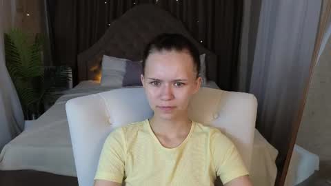 kira_bliss_ online show from 08-02-26, 01:26