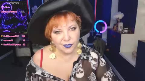Kira Kennet online show from 10-26-25, 09:10