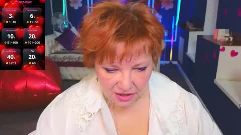 Kira Kennet online show from 02-19-26, 06:42