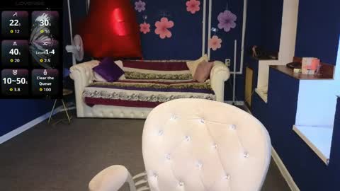 Kira Kennet online show from 05-16-26, 06:21