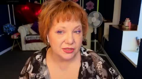 Kira Kennet online show from 05-29-26, 06:11