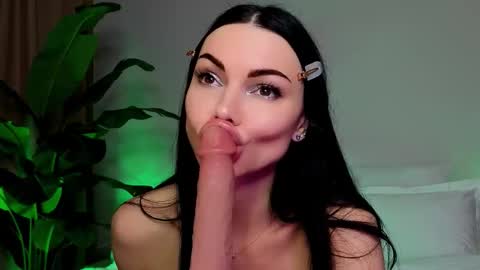 Kira and friends online show from 03-11-26, 02:06