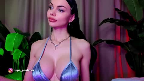 Kira and friends online show from 03-29-26, 05:35