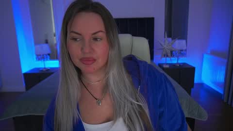 Kira online show from 04-01-26, 08:50