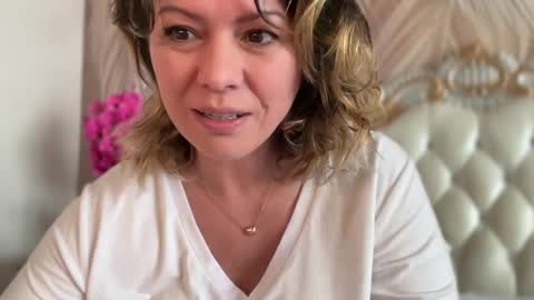 KiraDivine online show from 03-25-26, 12:11