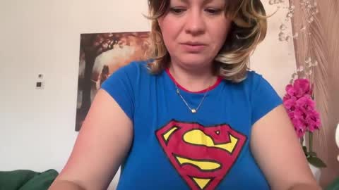 KiraDivine online show from 04-04-26, 11:51