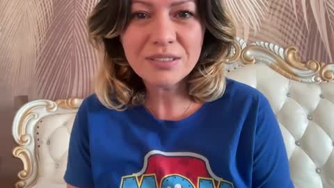 KiraDivine online show from 04-06-26, 01:12