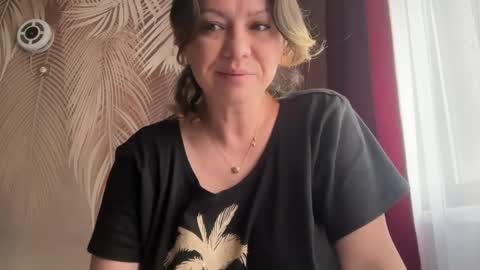 KiraDivine online show from 04-09-26, 12:43