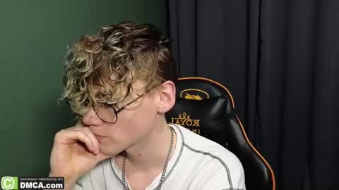 Kirill and Andrey online show from 02-20-26, 01:35