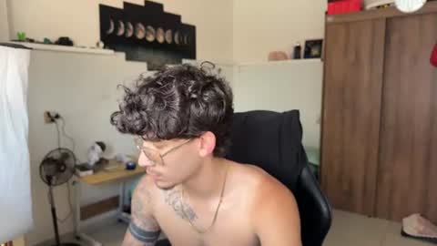 Snapshot of kisan_smith chatting on 06-19-26, 06:56 Kisan online show from 06-19-26, 06:56