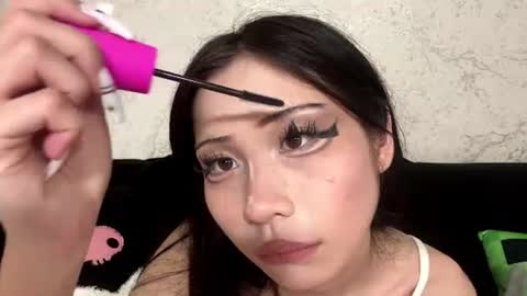 Hina online show from 06-20-26, 06:00