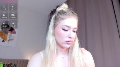 Chloe online show from 03-30-26, 04:02