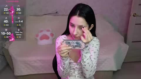 Snapshot of kisses_eva chatting on 04-26-26, 10:24 Hot Eva online show from 04-26-26, 10:24