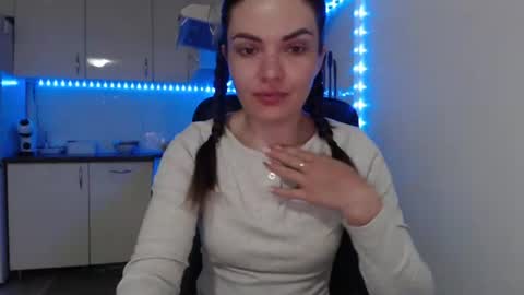 Snapshot of kitcatheaven4u chatting on 06-20-26, 10:56 Im Amaia Everyone Merry Christmas online show from 06-20-26, 10:56