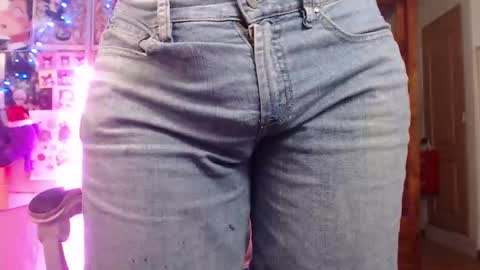 Ari Keimiwrights  online show from 12-03-24, 02:47