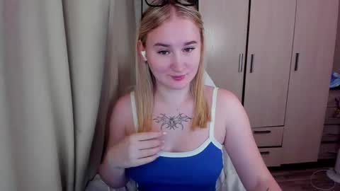 kitten_sun online show from 03-21-26, 01:21