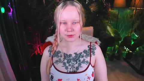 kittenxoann online show from 04-28-26, 05:40