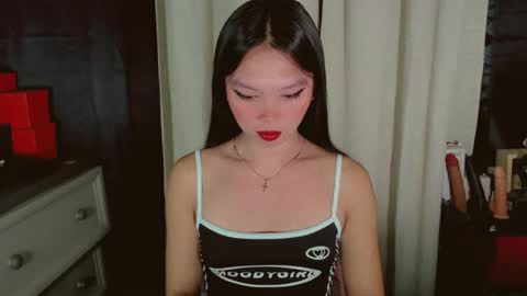 Snapshot of kitteylovesyou chatting on 03-15-26, 08:59 KITTY online show from 03-15-26, 08:59