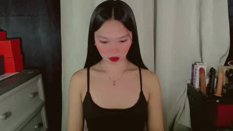 Snapshot of kitteylovesyou chatting on 03-20-26, 11:31 KITTY online show from 03-20-26, 11:31