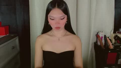 Snapshot of kitteylovesyou chatting on 04-01-26, 09:45 KITTY online show from 04-01-26, 09:45