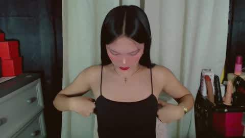 Snapshot of kitteylovesyou chatting on 04-08-26, 09:04 KITTY online show from 04-08-26, 09:04