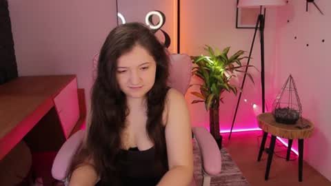 Snapshot of kitty___mia chatting on 07-16-26, 05:57 Kitty Mia online show from 07-16-26, 05:57
