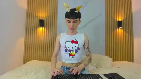 kitty_gill online show from 12-21-24, 11:33