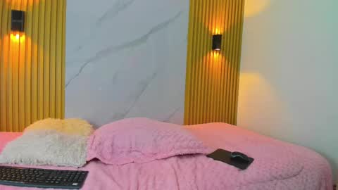kitty_gill online show from 12-28-24, 02:32