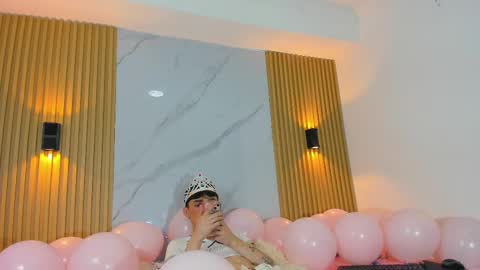 kitty_gill online show from 12-29-24, 11:07