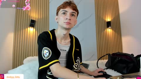 kitty_gill online show from 01-22-25, 11:12