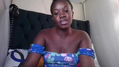 kitty_kerry online show from 04-01-26, 01:41