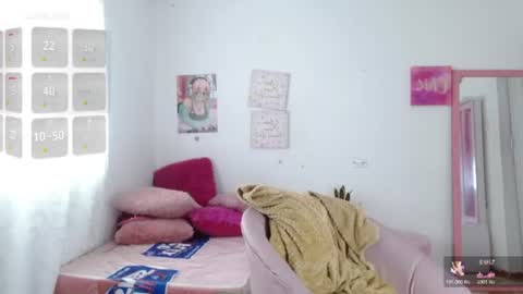 Snapshot of kitty_seducction chatting on 07-16-26, 07:20 Aleja online show from 07-16-26, 07:20