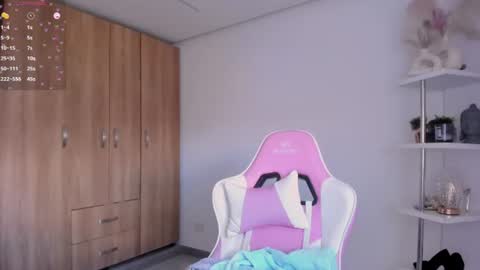 kitty online show from 06-20-26, 07:27