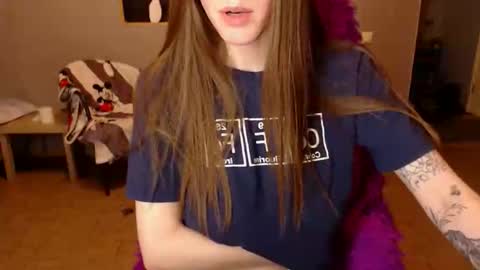 Snapshot of kittylovemoon chatting on 03-24-26, 08:36 KittyloveMoon online show from 03-24-26, 08:36