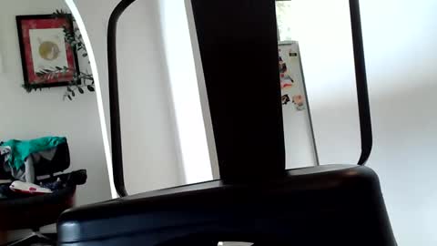 kiwibulge123 online show from 04-16-26, 09:50