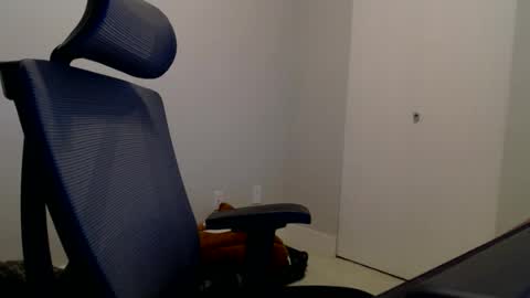 kjei189009 online show from 04-26-26, 02:31