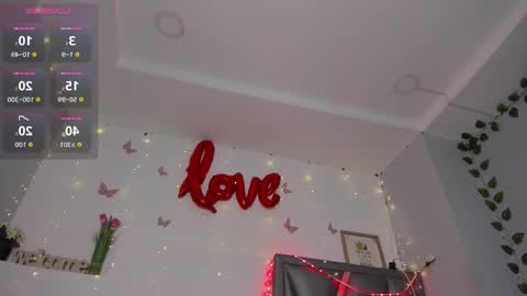 Snapshot of klariz09 chatting on 03-07-26, 07:44 klariz09 online show from 03-07-26, 07:44