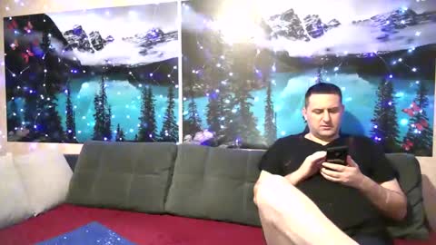 Kleosnow online show from 12-15-25, 09:13