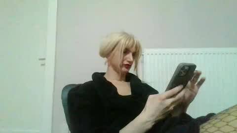 Snapshot of klogo_555 chatting on 02-11-26, 05:51 Palo313 online show from 02-11-26, 05:51